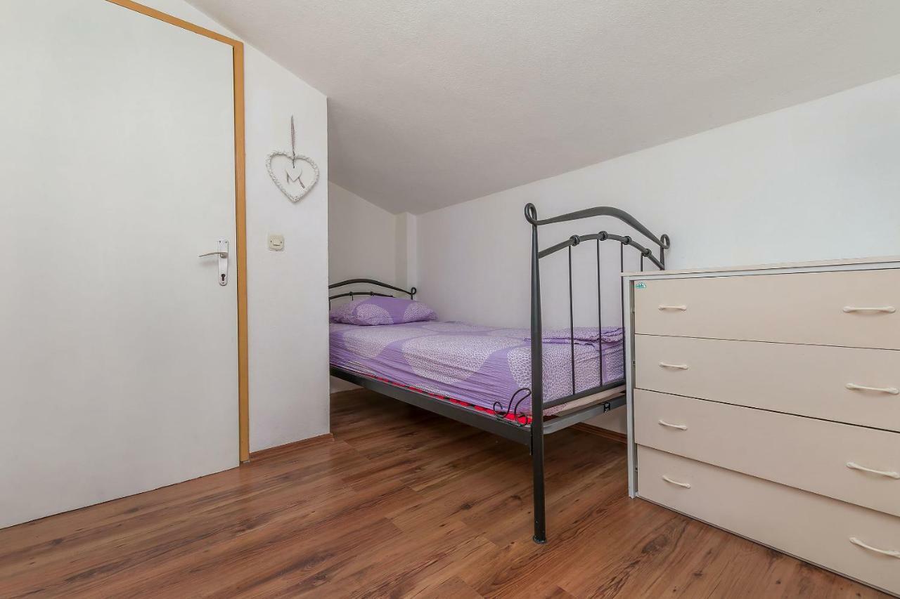Apartment Mandic 오미스 외부 사진